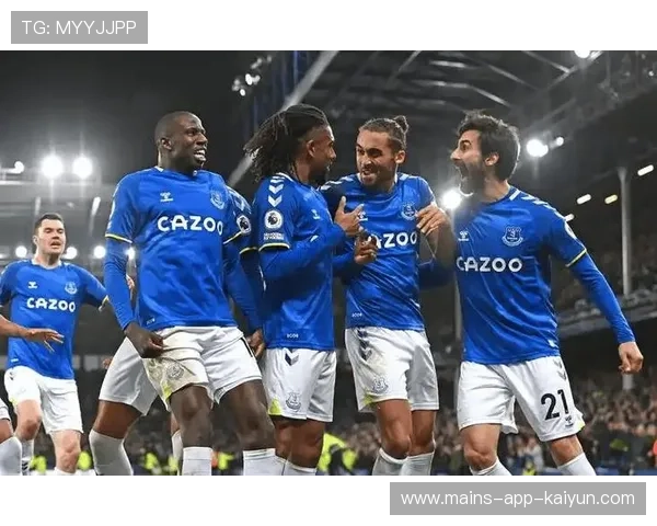 埃弗顿在古迪逊公园靠稳固防守立足